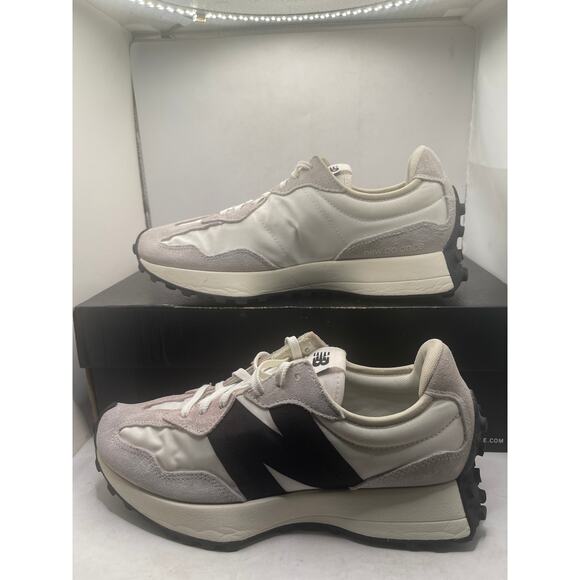 Women's New Balance WS327FE Sea Salt/White/Black Suede Size 9 - Picture 3 of 10